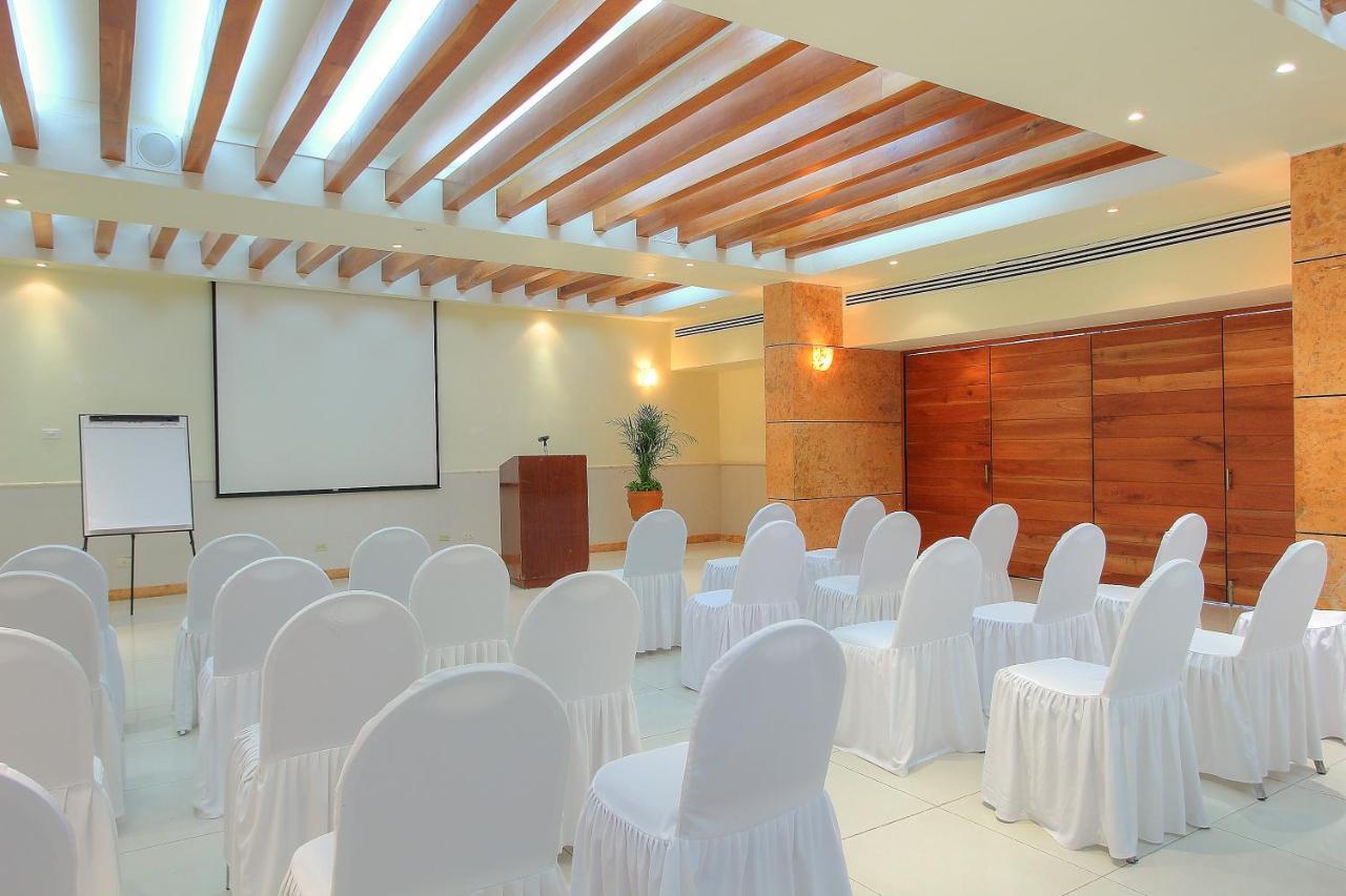 Fiesta Inn Villahermosa Cencali Exterior photo