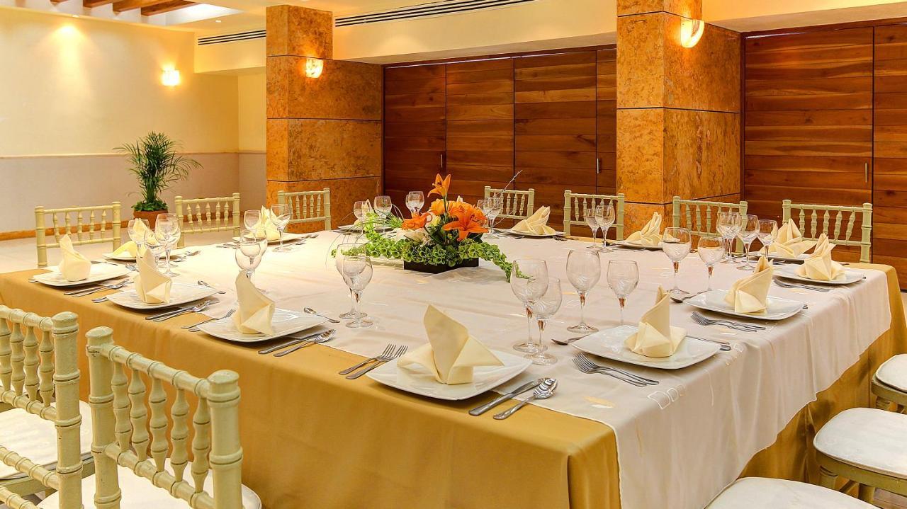 Fiesta Inn Villahermosa Cencali Exterior photo