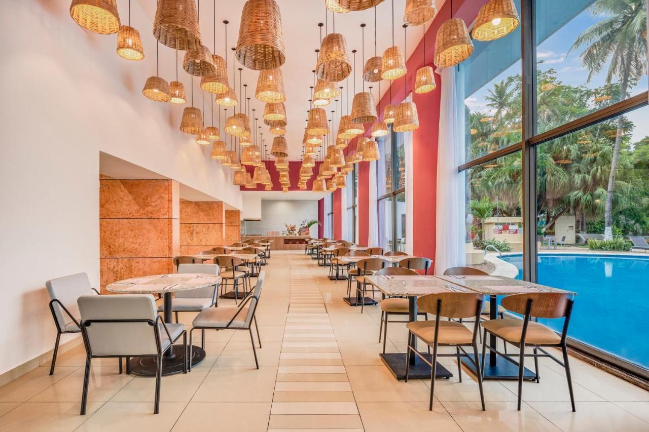 Fiesta Inn Villahermosa Cencali Exterior photo