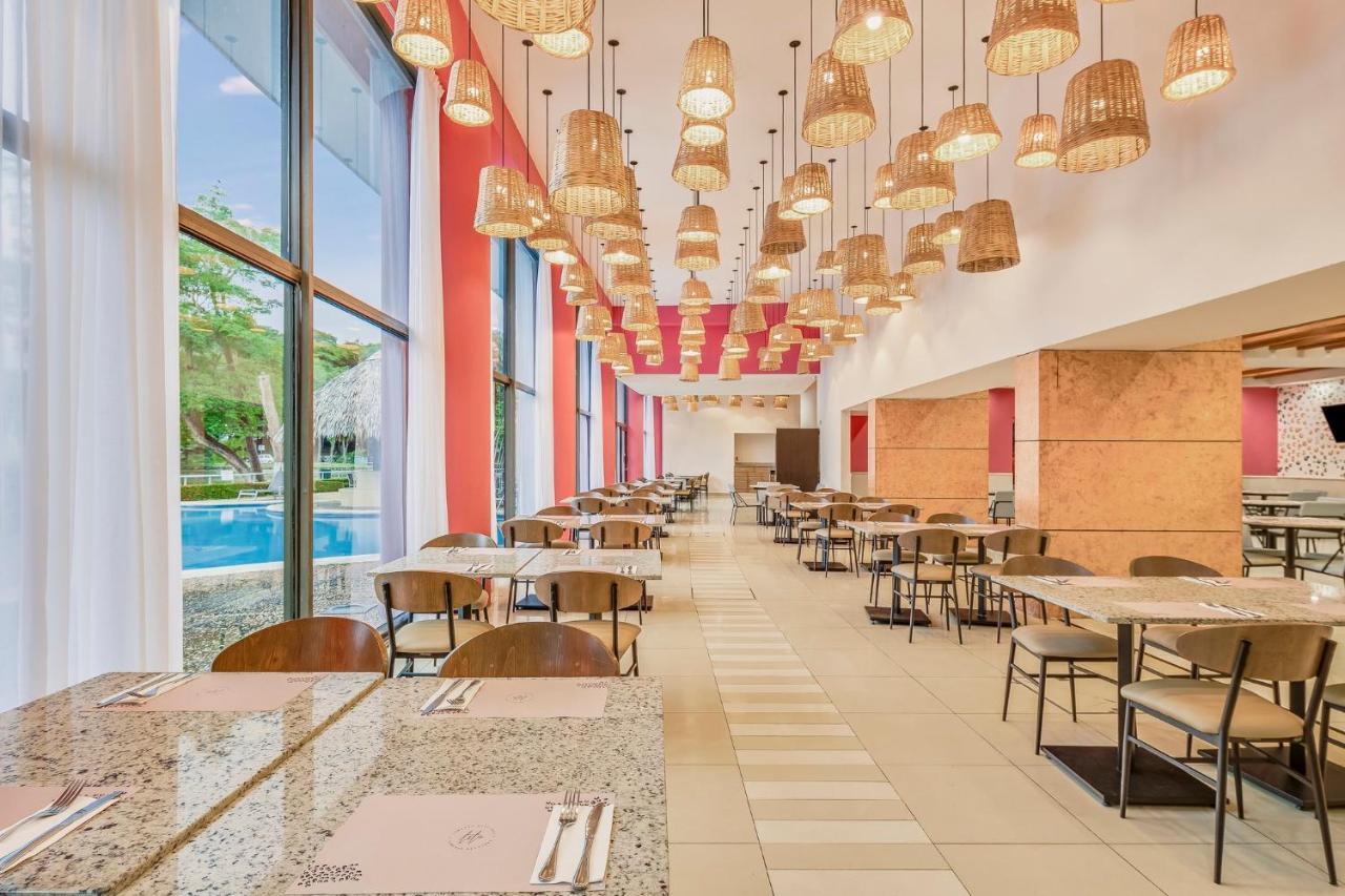 Fiesta Inn Villahermosa Cencali Exterior photo