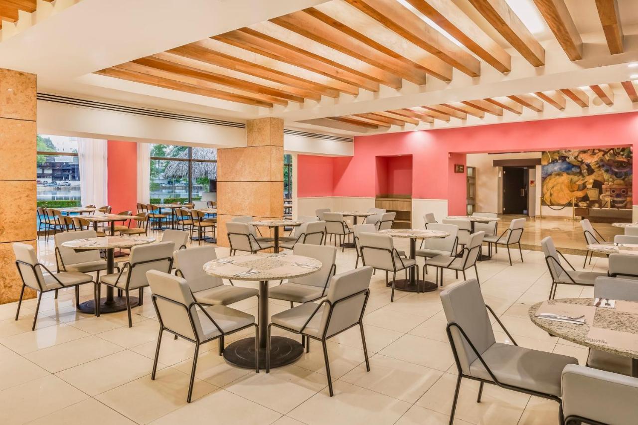 Fiesta Inn Villahermosa Cencali Exterior photo